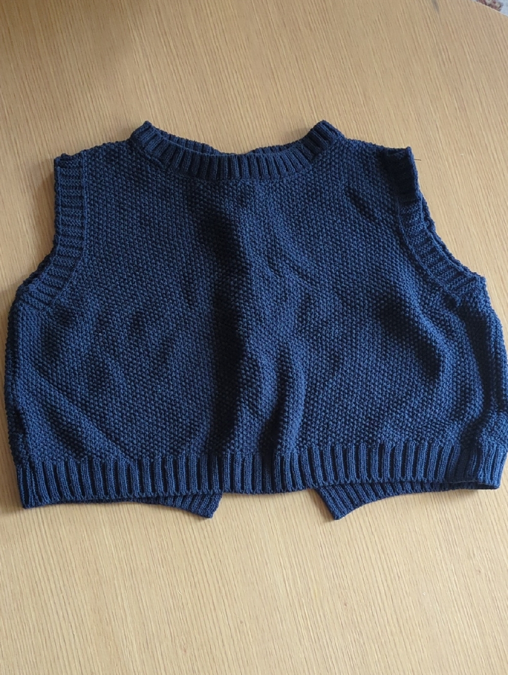 Simons Navy Sleeveless V-Neck Knit Vest